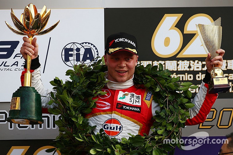 Podium : le vainqueur Felix Rosenqvist, Prema Powerteam Dallara Mercedes-Benz