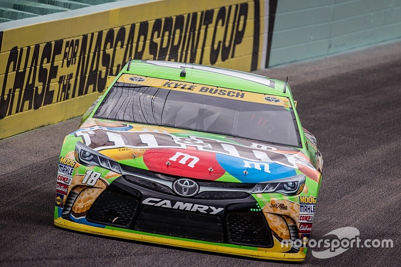 Premier titre pour Kyle Busch et Toyota!