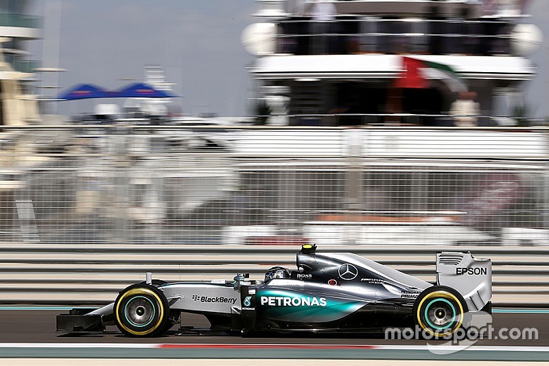 Rosberg diz que motor "extremamente velho" dificulta