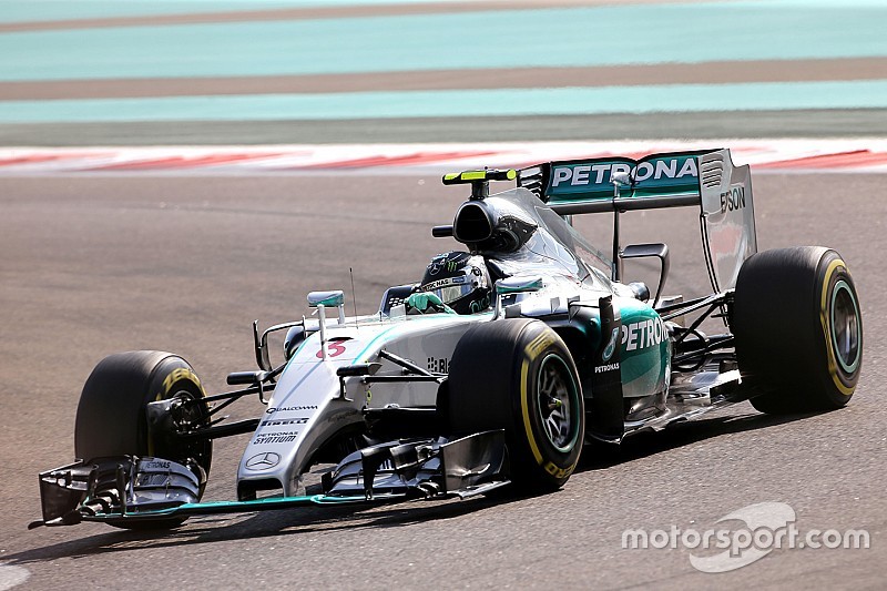 Tranquilo, Rosberg lidera último treino livre de 2015