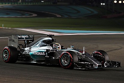 Hamilton: "tentamos algo diferente, mas não deu muito certo"