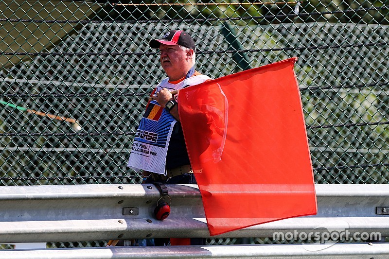 Вторая гонка GP2 отменена из-за серьезной аварии