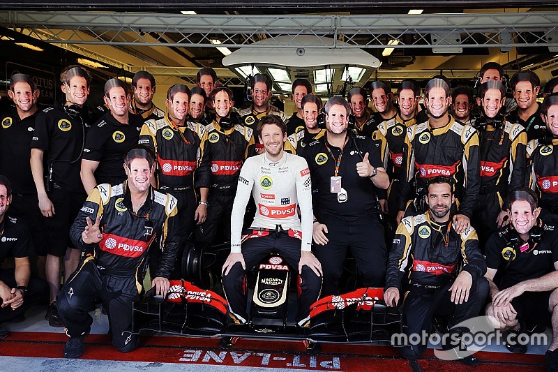 Emotional Grosjean ends Lotus career with charging drive