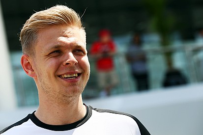Magnussen, Marciello get Mercedes DTM tests