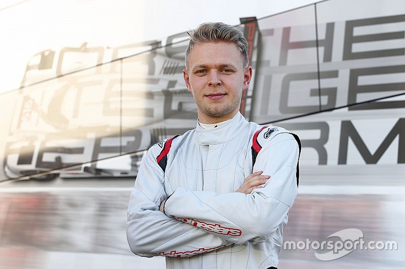 Mercedes met acht rijders in DTM-test: Magnussen grootste naam