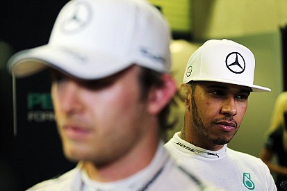 Mercedes op zoek naar oorzaak matige vorm Hamilton