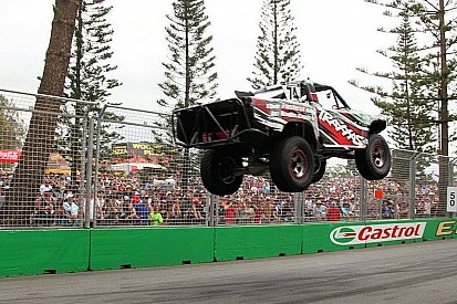 Stadium Super Trucks: Die letzte Flugeinlage des Jahres