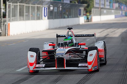 Por contusão, Heidfeld é substituído na Mahindra por Rowland