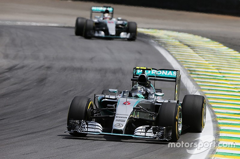 Analyse - La domination de Mercedes en 2015 est-elle inédite?