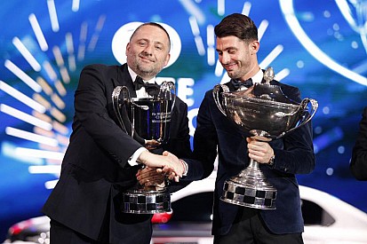 Further world titles for Citroën and José María López