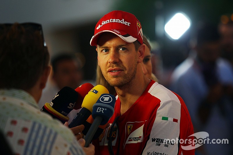 Sebastian Vettel, Ferrari, mit der Presse