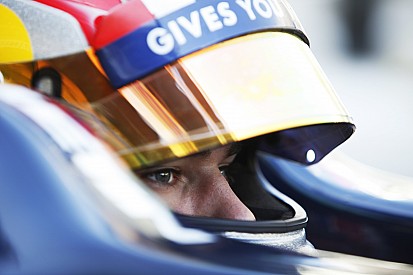 Gasly reste dans le giron Red Bull pour 2016