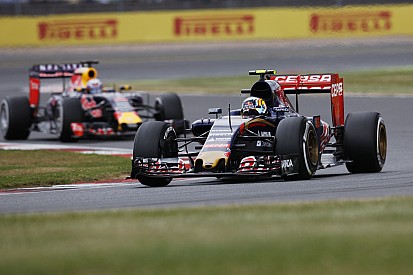 Sainz: 'In theorie staan we volgend jaar voor Red Bull'