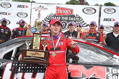 Austin Wayne Self to join the NASCAR Trucks in 2016