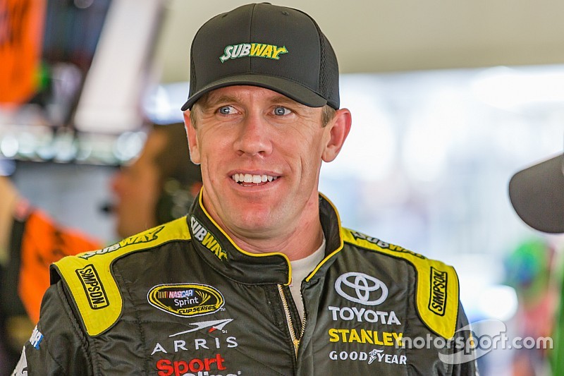 Rétro 2015 - Carl Edwards gagne à l'économie à Charlotte