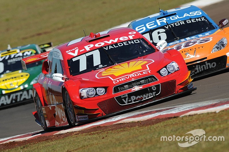 Brazilian V8 Stock Cars: Valdeno Brito on pole at Interlagos