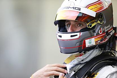 Juncadella wins Stars & Cars, Hamilton and Rosberg exit in semi-finals