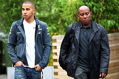 Hamilton opens up on father relationship - and plays his music