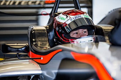 Nikita Mazepin rejoint Russell chez Hitech GP