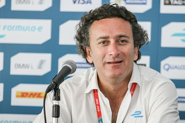 Agag est&aacute; satisfecho con la llegada de Jaguar a la F&oacute;rmula E