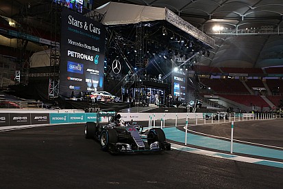 Mercedes, pagamento record per il mondiale 2016