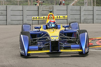 EL1 - Buemi meilleur temps, Bird dans le mur