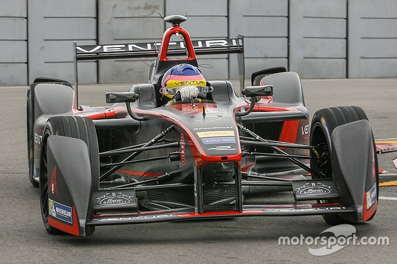Após acidente, Villeneuve está fora do ePrix do Uruguai