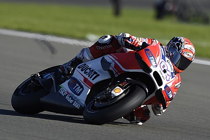 Ducati almeja vencer "pelo menos" duas corridas em 2016