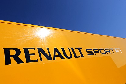 Prost: Renault esteve "muito perto" de desistir da F1