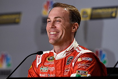 44 pilotos da NASCAR faturam, no mínimo, U$ 1milhão em 2015