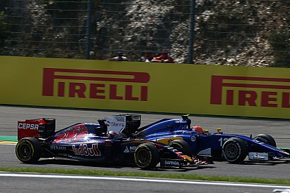 Verstappen dice que la poca potencia del motor está detrás de sus adelantamientos