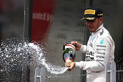 Rideau sur 2015... Champagne!