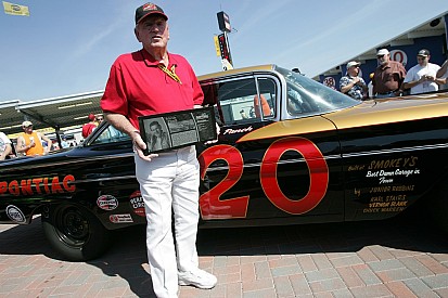 Lenda da NASCAR, Marvin Panch morre aos 89 anos