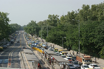 New Delhi combat une pollution 15 fois trop alarmante