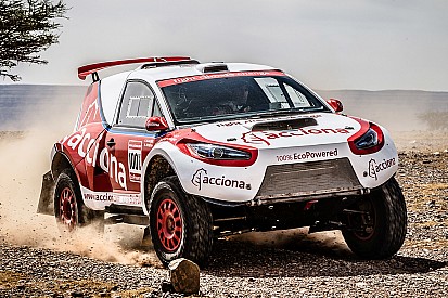 Een bijzonder Dakar-voertuig is de volledig elektrische Acciona
