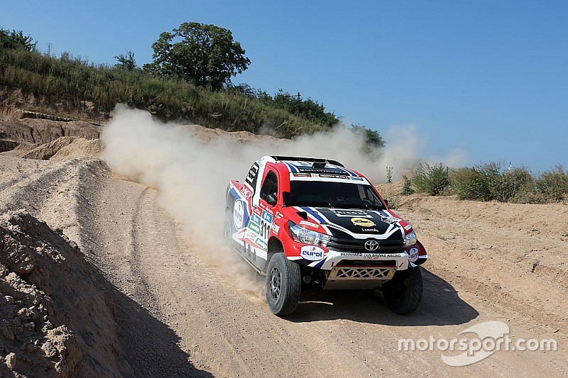 Prologue - Ten Brinke et Toyota premiers leaders!