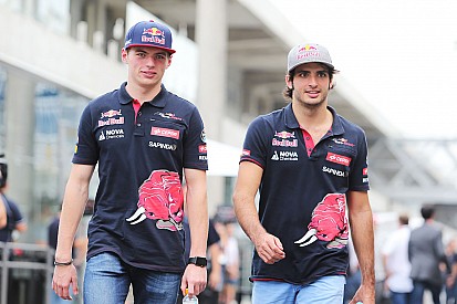 “Verstappen e Sainz trabalham duro como Vettel”, diz chefe