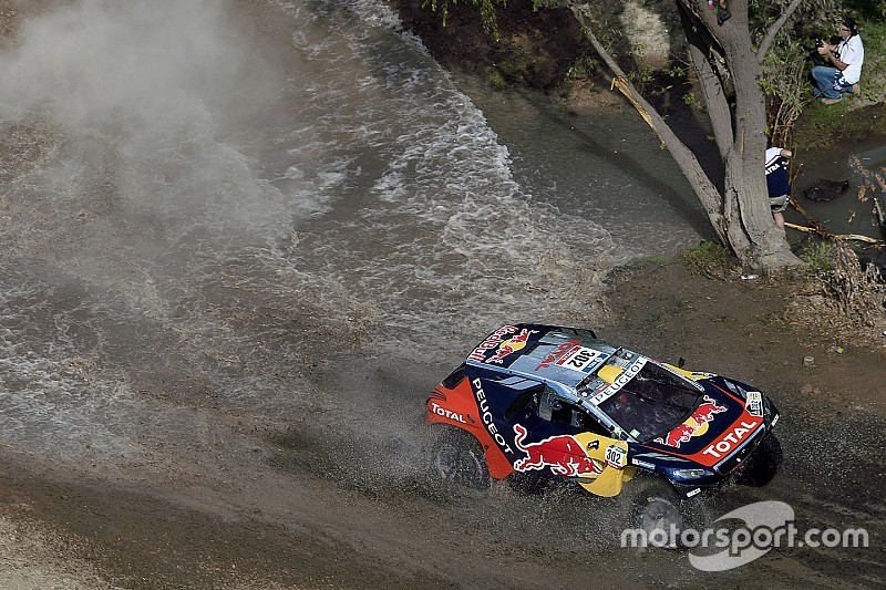 Peterhansel gana la Etapa 4 y Peugeot domina