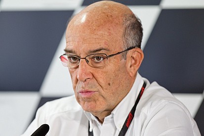 Босс MotoGP опроверг слухи о своей отставке
