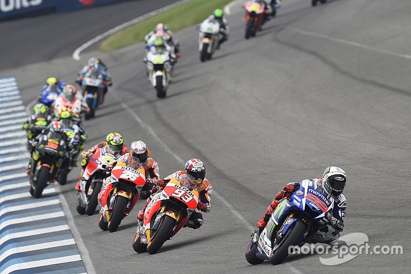 Президент FIM недоволен судейством в MotoGP