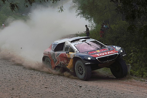 Loeb gana su tercera especial en el Dakar