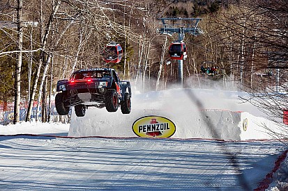 Bryce Menzies successfully defended his Red Bull Frozen Rush crown – video