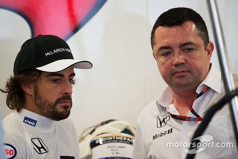 (L to R): Fernando Alonso, McLaren with Eric Boullier, McLaren Racing Director