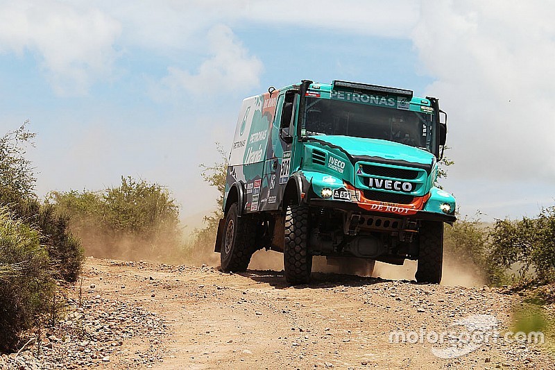 De Rooy surprised with Dakar lead