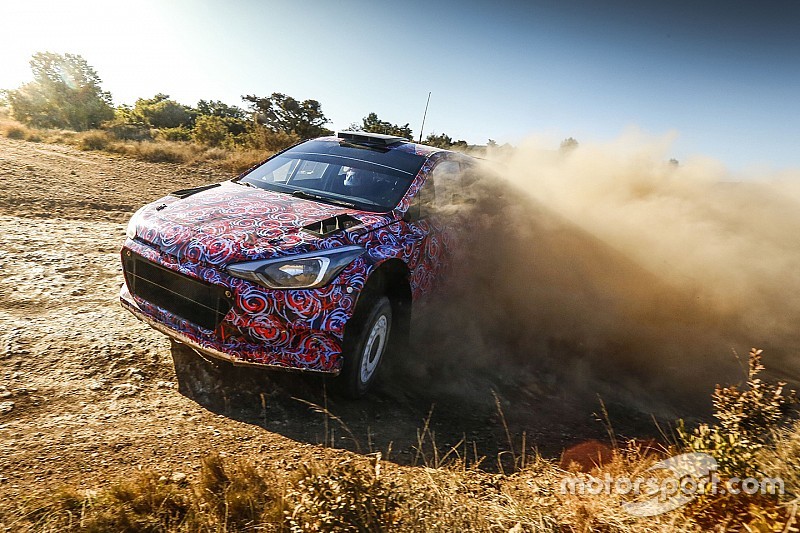 Hyundai: Neuville e Paddon piloti per i punti in Svezia