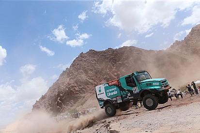 Dakar, Camion, Tappa 9: De Rooy vuole fare il largo