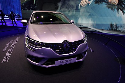 Politie doet inval: ook Renault verdacht van uitstootfraude