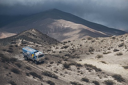 Dakar Trucks, Stage 11: Nikolaev wins, De Rooy remains in control