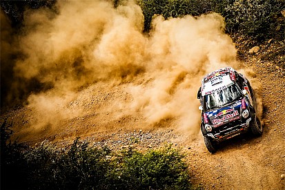 Rijdt Al-Attiyah in Dakar 2017 voor een ander team?