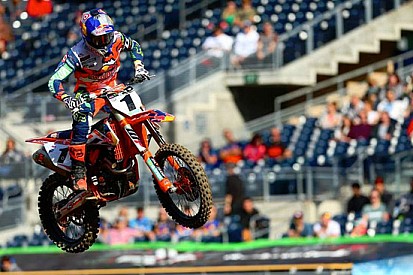 Primo centro per il campione Dungey ad Anaheim